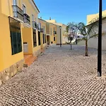 Lägenhet Moradia Da Encosta-
