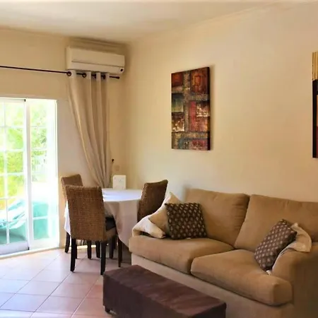 Moradia Da Encosta- *